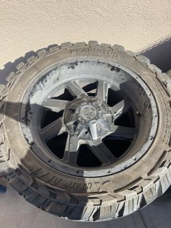4 20inch luxx hd rims and tires