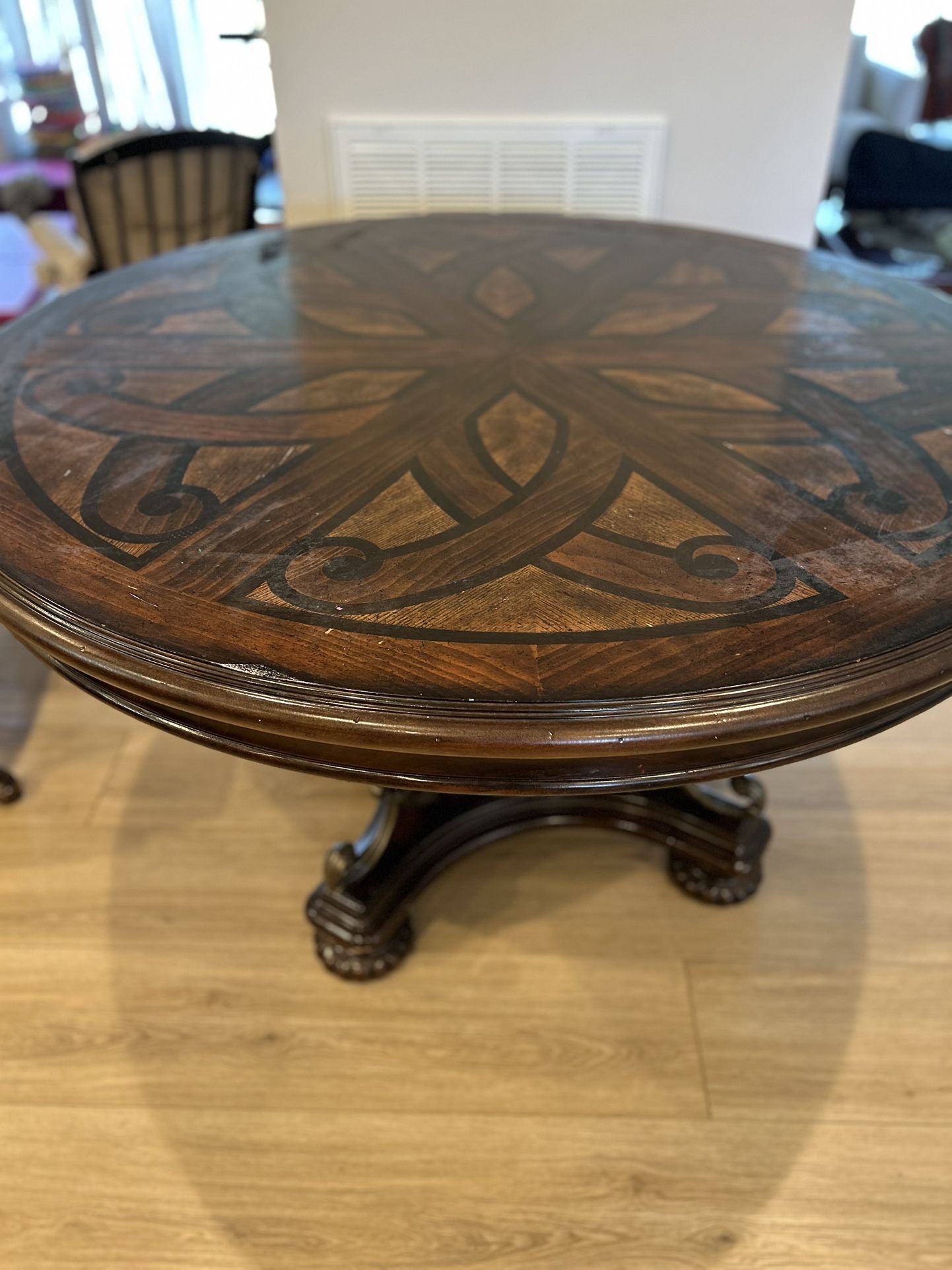 Beautiful Round Dining Table 53”