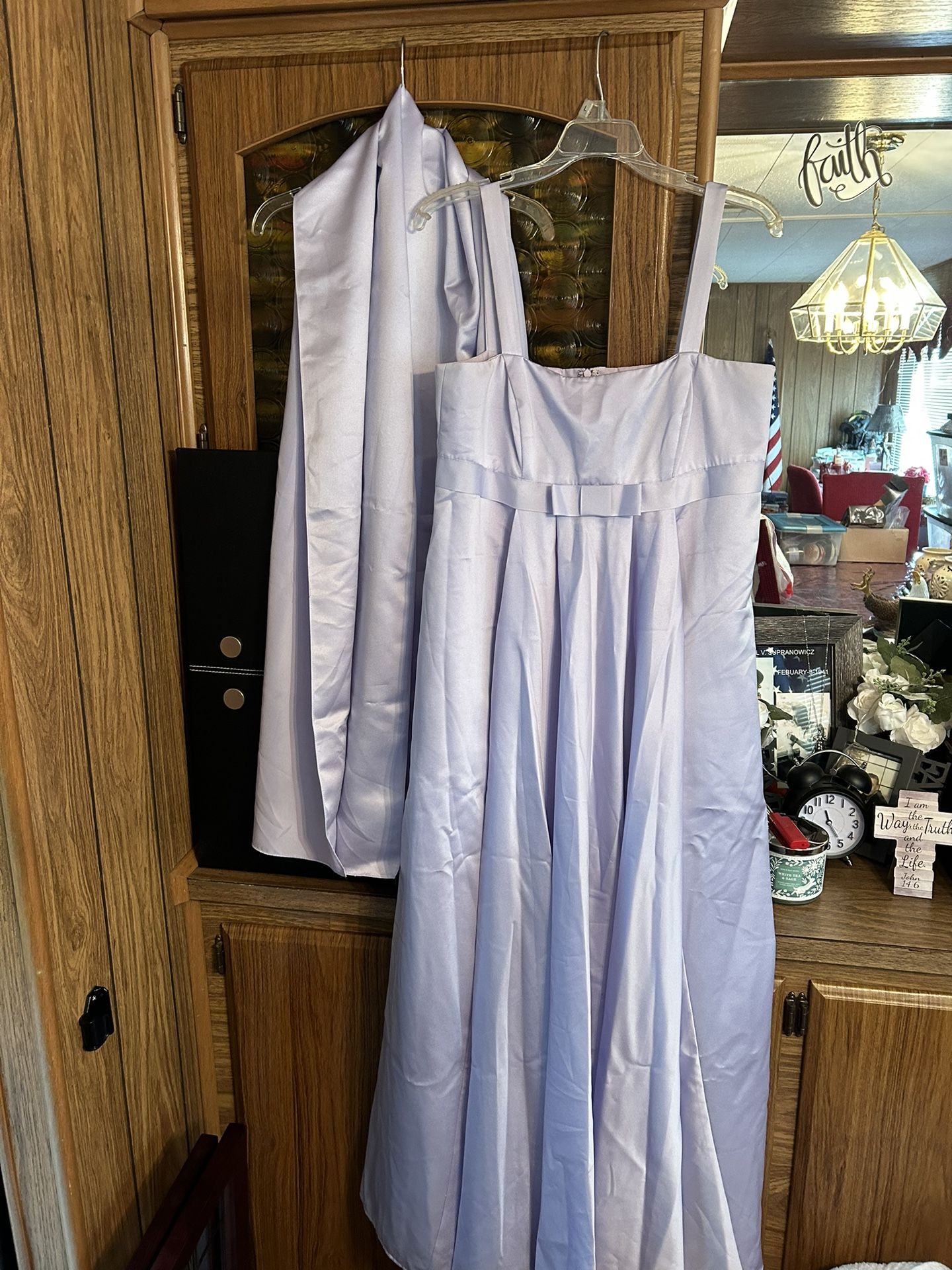 Women’s Formal With A Shawl David’s Bridal Size Medium