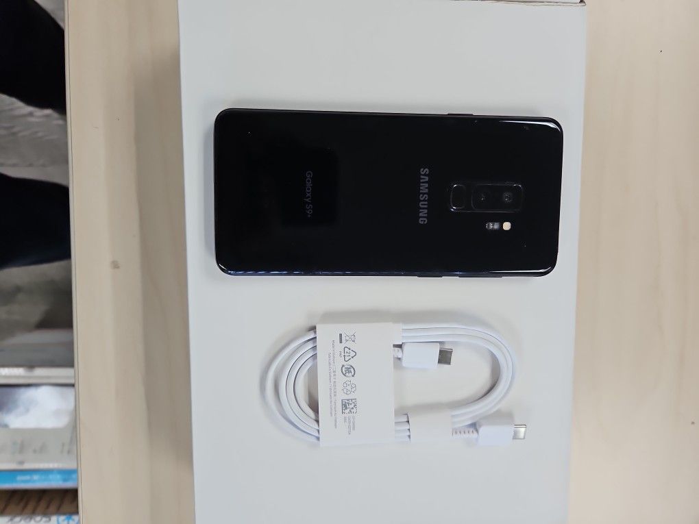 Samsung S9plus 64gb. Unlock Any Sim