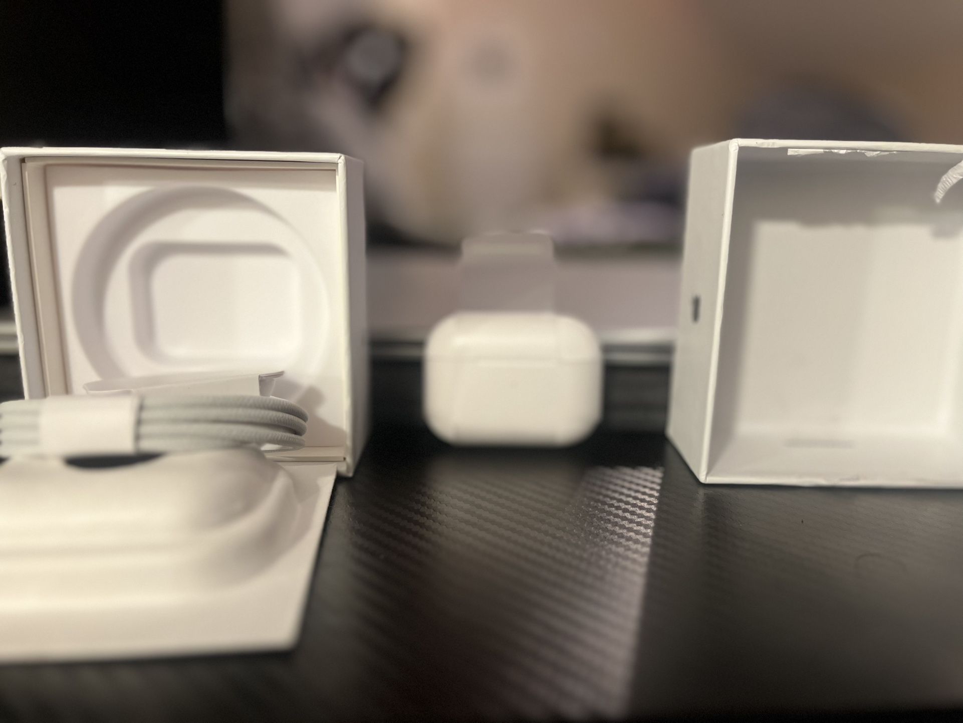 AirPods