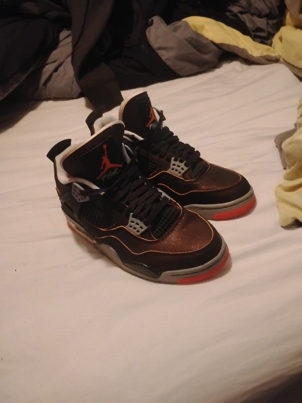 Air Jordan 4s Salmon