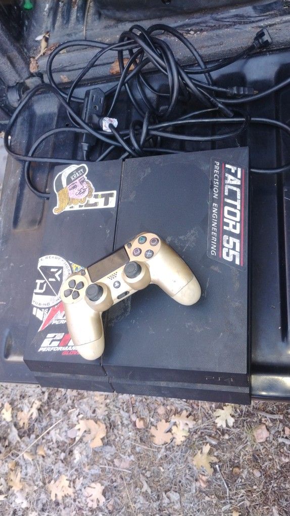 PS4 And Controller 🎮
