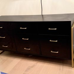 Dresser 9 Drawers 