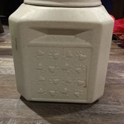 Food Container For Pets 