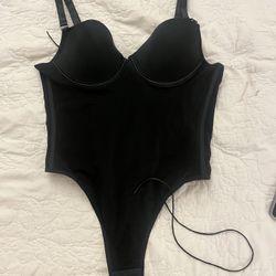 SHAPSHE Strapless Shapewear Corset Bodysuit Tops for Women Tummy Control V Neck Thong Body Shaper Going Out Outfits