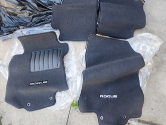 2016 Nissan Rogue Floor Mats $100