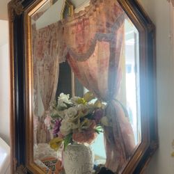 Beautiful Antique Mirror 