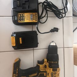 DeWalt DCD777 20V MAX Brushless Drill Driver with Battery and Charger
