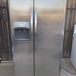 Frigidaire refrigerator