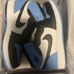 Jordan 1 UNC Toe