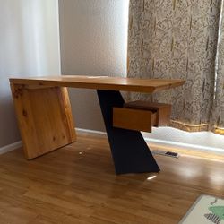 Modern Asymmetrical Desk – Custom Wood & Steel Statement Piece