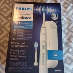 Philips ExpertClean 7500 White Rechargeable Electric Toothbrush 