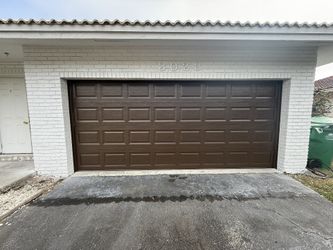 16 x 7 Garage Doors Hurricane Prof