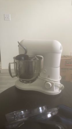 Beautiful by Drew Barrymore (5.3 qt stand mixer) EXcellent condition