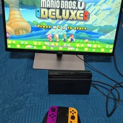 Nintendo Switch + Monitor