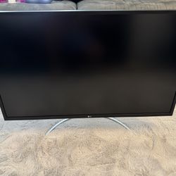 LG 32” 4K UHD Monitor – HDR10, FreeSync, Excellent Condition