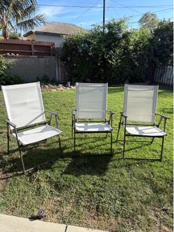 Set of 3 folding patio dining chairs