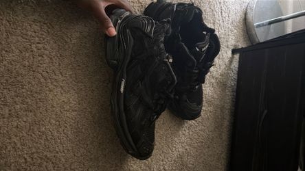 Balenciaga runner “black”