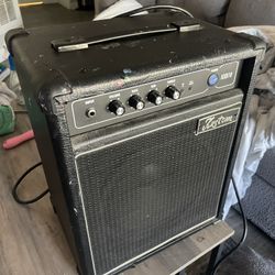 Kustom KXB10, 10 Watt Bass Amp 