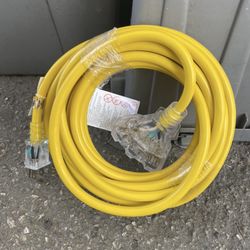 Extension Cord 50ft 12/3 Guague.