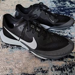Nike Air Zoom Terra Kiger 7 Trail Running Shoes In Black And White