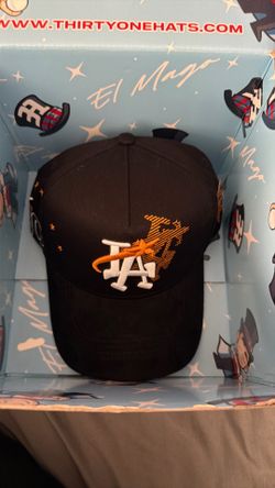 Thirty one hats el mago orange