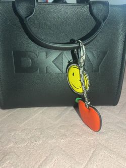 DKNY