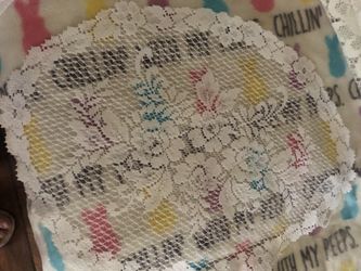 Vintage 20 Piece Lace Runners Place Mats Round Table 