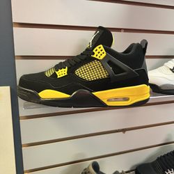 Yellow Thunder Jordan 4