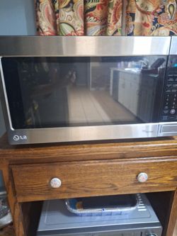 Easy clean LG microwave