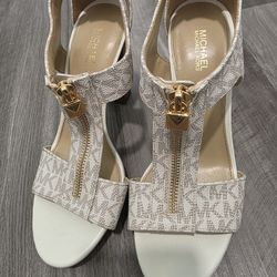 Zapatos  MK With Belt Size 7 $70 OBO