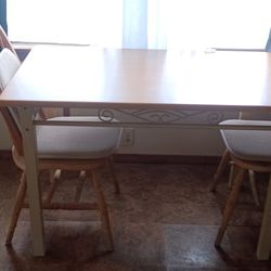 Table With 2 Chairs