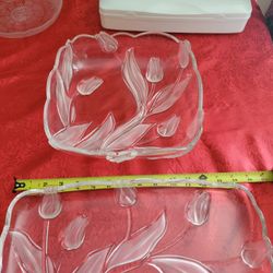 Vintage Mikasa Frosty Tulip Chrystal Divided Bowl