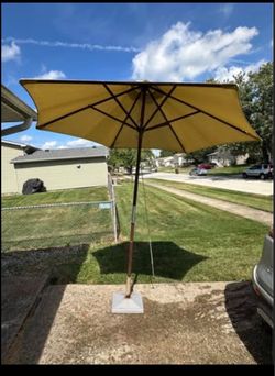 Square Patio Umbrella With Weighted Base – $15