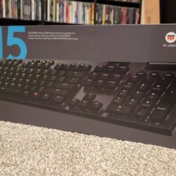 Logitech G915 Wireless RGB Mechanical Keyboard - Linear RED Switches.