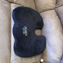 Butt support seat cushion (like new)