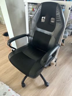 Gaming chair