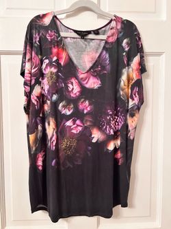 Ted Baker London Floral V-Neck Top