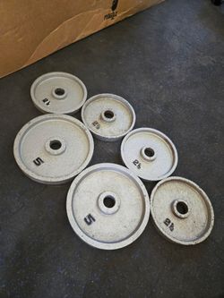 2.5lb and 5lb Deep Dish Style Standard 1inch Weight Plates