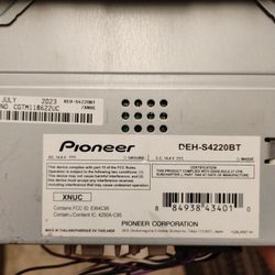 Pioneer DEH-S4220BT CD Receiver 