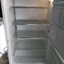 20 Cu Ft Kenmore Stand Up Freezer 