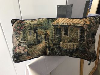 Embroidered Decoration Pillow