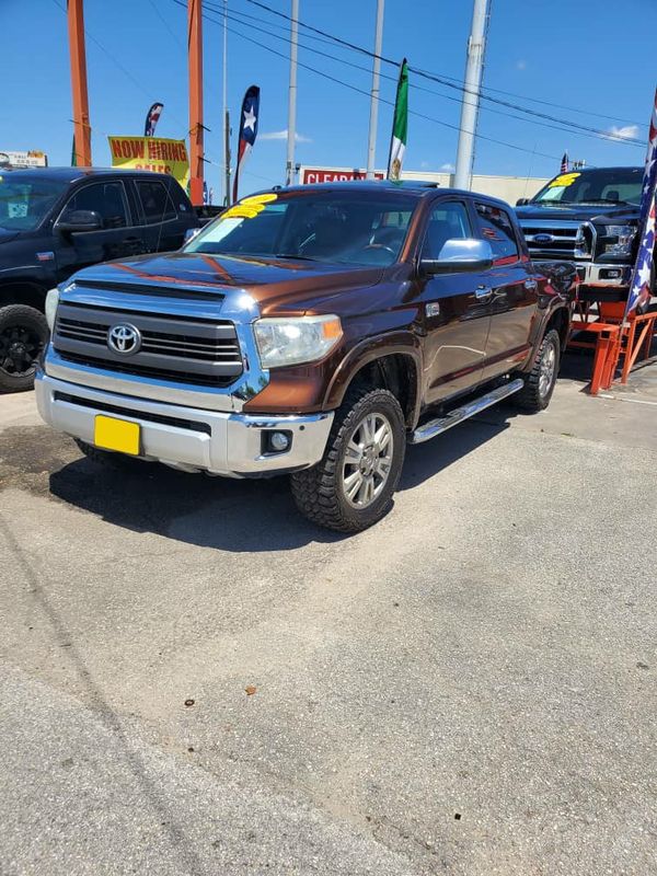 2014 Toyota Tundra 4x4 for Sale in Houston, TX - OfferUp