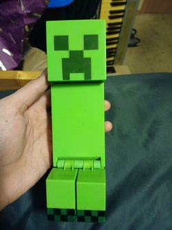 Big Minecraft Creeper