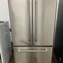 Jenn-Air JennAir refrigerator 70 x 37 x 29 Fridge can be delivered and installed