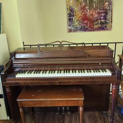 Wurlitzer Spinet Piano