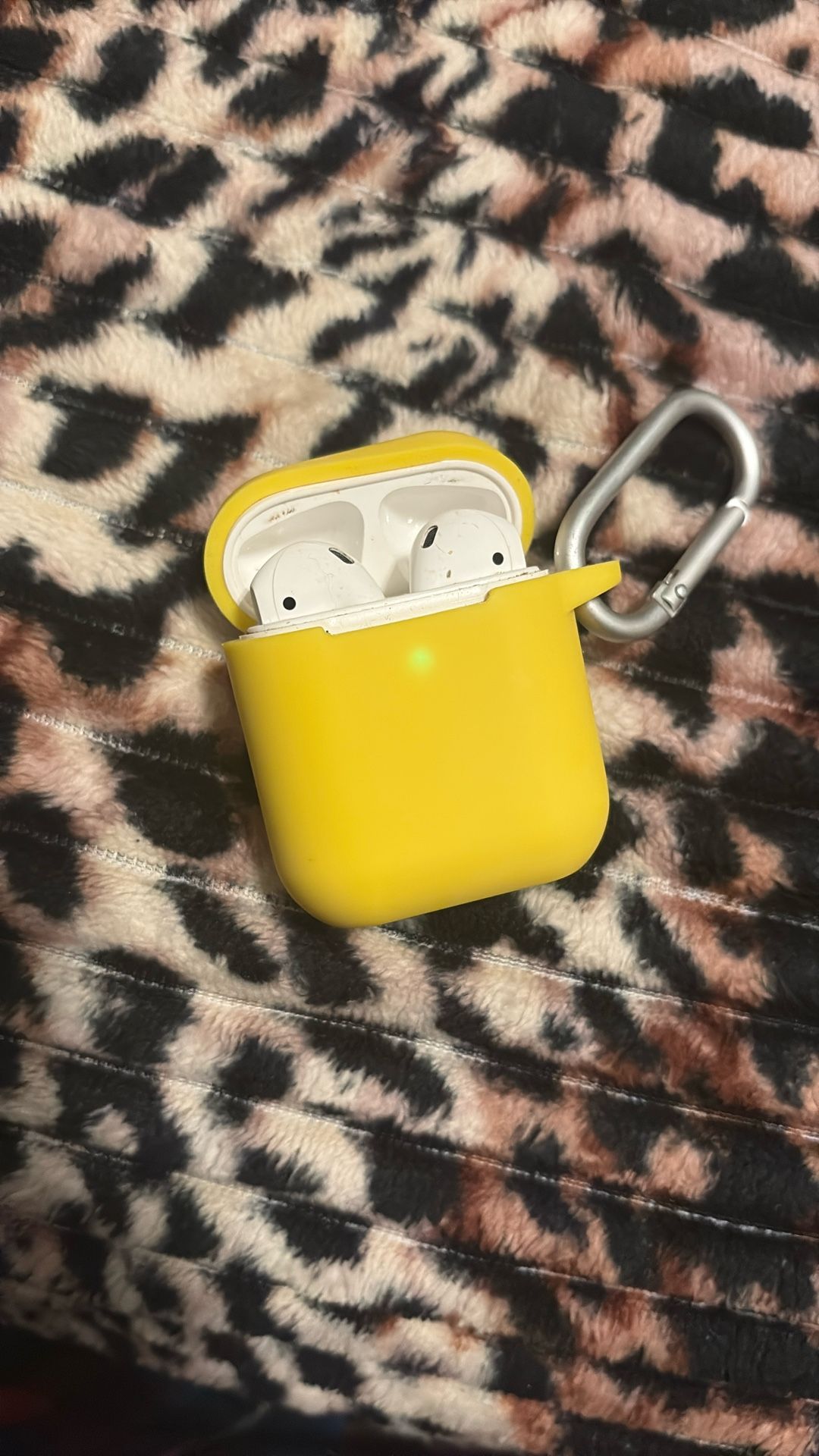 AirPods