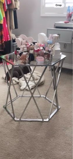 2 glasses side tables