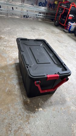 Sterilite 40 gallon tote with wheels